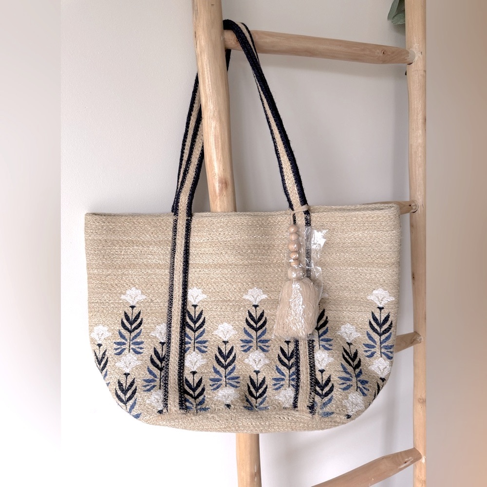NEW Shiraleah Fiorella Natural Woven Jute Large Tote Bag Painted Floral Pattern